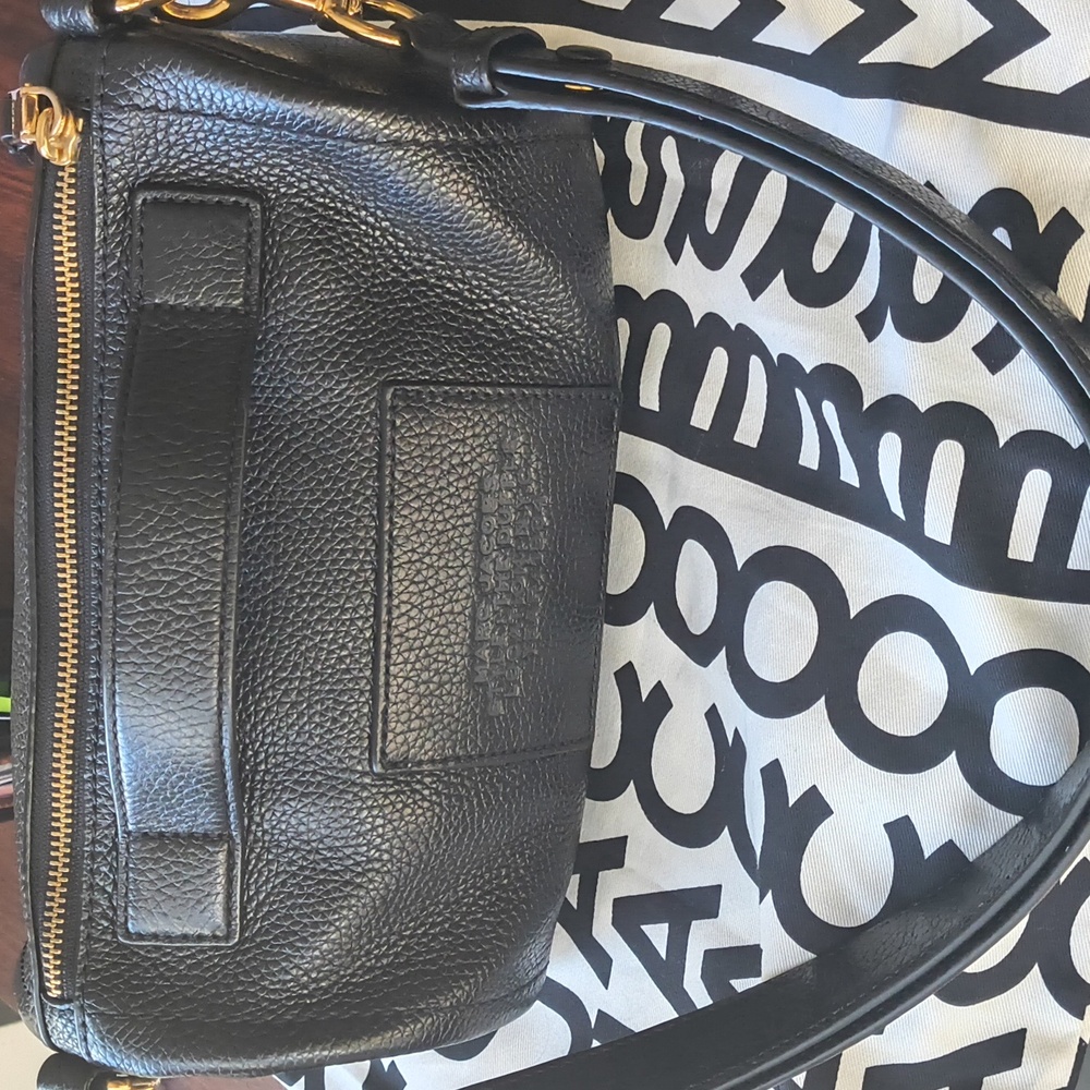 Marc Jacobs Black Crossbody Duffle Bag - Picture 2 of 5